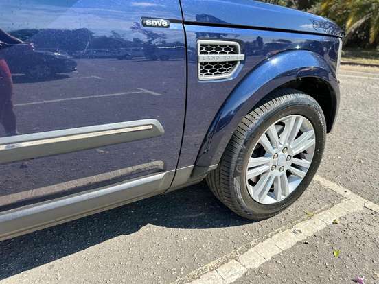 LAND ROVER-DISCOVERY 4-2015