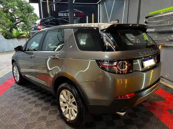 LAND ROVER-DISCOVERY SPORT-2017
