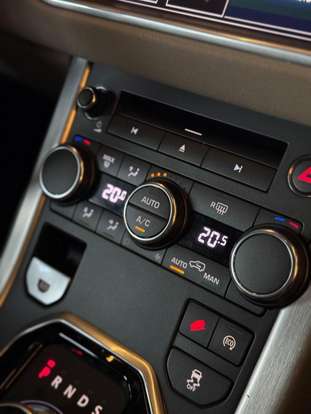LAND ROVER-RANGE ROVER EVOQUE-2.0 PURE 4WD 16V GASOLINA 4P AUTOMÁTICO LAND ROVER-RANGE ROVER EVOQUE-2014