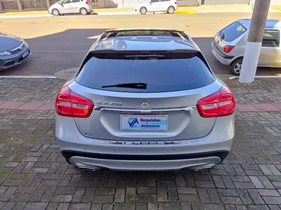 MERCEDES-BENZ-GLA 200-1.6 CGI ENDURO 16V TURBO FLEX 4P AUTOMÁTICO MERCEDES-BENZ-GLA 200-2016