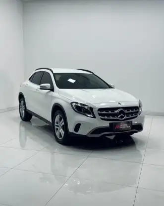 MERCEDES-BENZ-GLA 200-2019