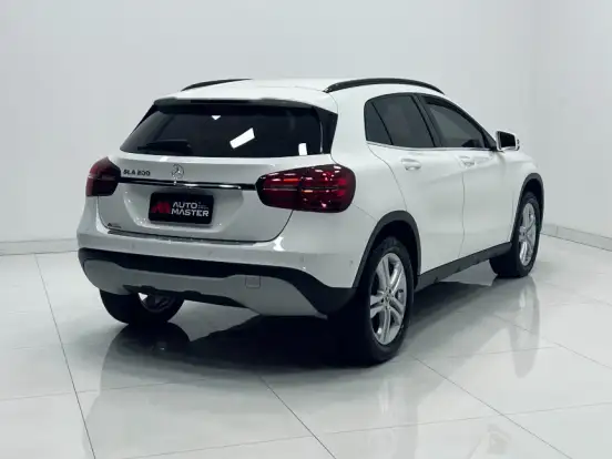 MERCEDES-BENZ-GLA 200-1.6 CGI FLEX STYLE 7G-DCT MERCEDES-BENZ-GLA 200-2019