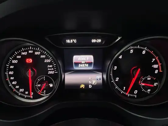 MERCEDES-BENZ-GLA 200-1.6 CGI FLEX STYLE 7G-DCT MERCEDES-BENZ-GLA 200-2019