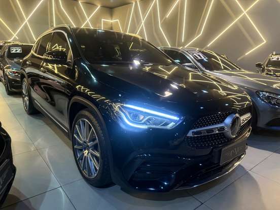 MERCEDES-BENZ-GLA 200-2023
