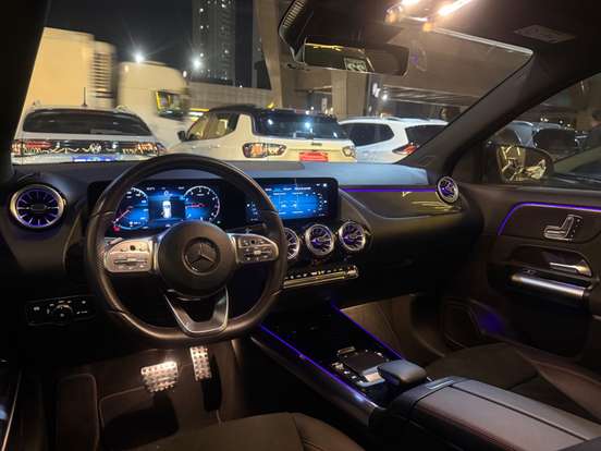 MERCEDES-BENZ-GLA 200-2023