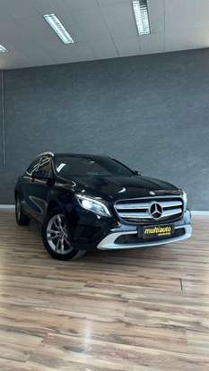 MERCEDES-BENZ-GLA 200-2015