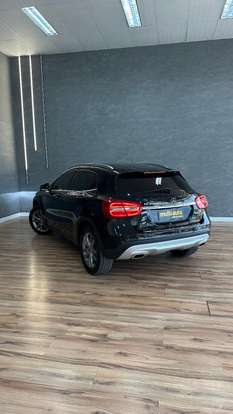 MERCEDES-BENZ-GLA 200-2015