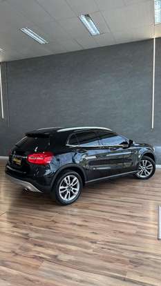MERCEDES-BENZ-GLA 200-2015