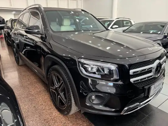 MERCEDES-BENZ-GLB 200-2022