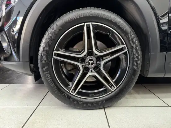 MERCEDES-BENZ-GLB 200-2022