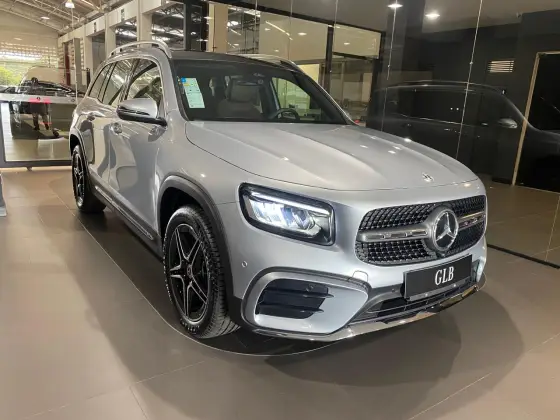 MERCEDES-BENZ GLB 220 2.0 MHEV AMG LINE 4MATIC 8G-DCT