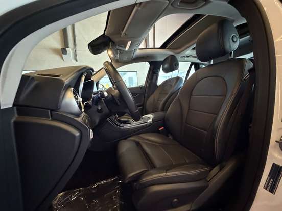 MERCEDES-BENZ-GLC 220d-2021