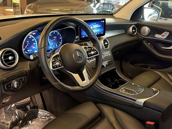MERCEDES-BENZ-GLC 220d-2021