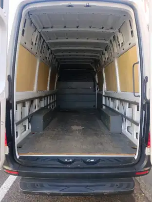 MERCEDES-BENZ-SPRINTER-2023