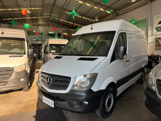 MERCEDES-BENZ SPRINTER 2.2 CDI DIESEL FURGÃO 415 TA LONGO MANUAL MERCEDES-BENZ SPRINTER 2.2 CDI DIESEL FURGÃO 415 TA LONGO MANUAL