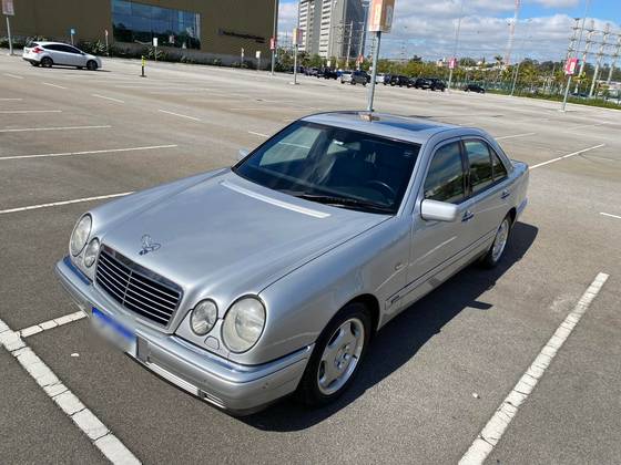 MERCEDES-BENZ E 430 4.3 AVANTGARDE V8 GASOLINA 4P AUTOMÁTICO