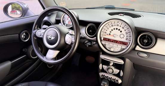 MINI-COOPER-2009