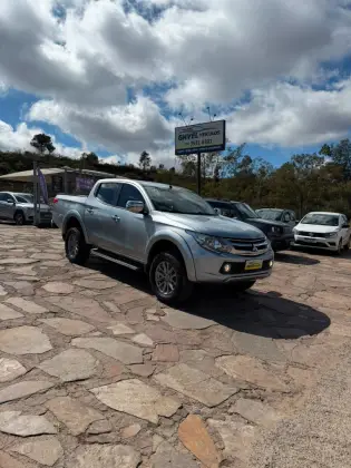 MITSUBISHI L200 TRITON 2.4 16V TURBO DIESEL SPORT HPE-S CD 4P 4X4 AUTOMÁTICO