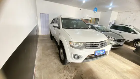 MITSUBISHI L200 TRITON 3.2 HPE 4X4 CD 16V TURBO INTERCOOLER DIESEL 4P MANUAL MITSUBISHI L200 TRITON 3.2 HPE 4X4 CD 16V TURBO INTERCOOLER DIESEL 4P MANUAL