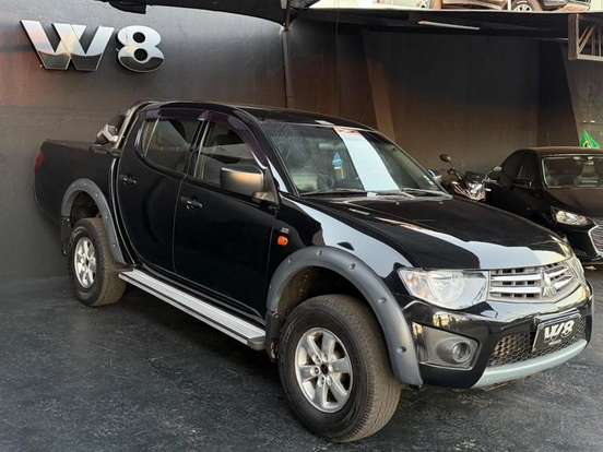 MITSUBISHI-L200 TRITON-3.2 GLS 4X4 CD 16V TURBO INTERCOLER DIESEL 4P MANUAL MITSUBISHI-L200 TRITON-2013