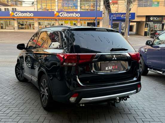 MITSUBISHI-OUTLANDER-2.0 16V GASOLINA 4P AUTOMÁTICO MITSUBISHI-OUTLANDER-2016