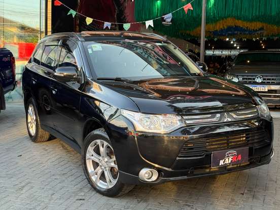 MITSUBISHI-OUTLANDER-2.0 16V GASOLINA 4P AUTOMÁTICO MITSUBISHI-OUTLANDER-2014