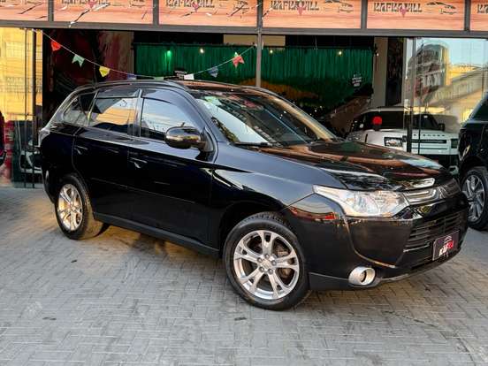 MITSUBISHI-OUTLANDER-2.0 16V GASOLINA 4P AUTOMÁTICO MITSUBISHI-OUTLANDER-2014