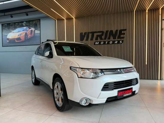 MITSUBISHI-OUTLANDER-2.0 16V GASOLINA 4P AUTOMÁTICO MITSUBISHI-OUTLANDER-2014