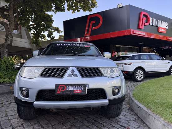 MITSUBISHI-PAJERO DAKAR-2011