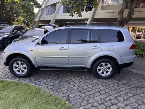 MITSUBISHI-PAJERO DAKAR-2011
