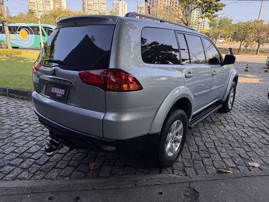 MITSUBISHI-PAJERO DAKAR-3.2 HPE 4X4 7 LUGARES 16V TURBO INTERCOOLER DIESEL 4P AUTOMÁTICO MITSUBISHI-PAJERO DAKAR-2011