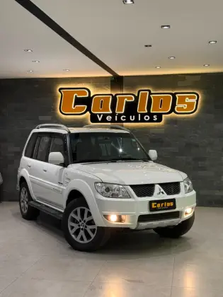 MITSUBISHI PAJERO TR4 2.0 4X4 16V 140CV FLEX 4P AUTOMÁTICO MITSUBISHI PAJERO TR4 2.0 4X4 16V 140CV FLEX 4P AUTOMÁTICO