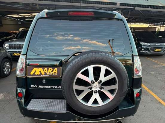MITSUBISHI-PAJERO TR4-2.0 4X2 16V 140CV FLEX 4P AUTOMÁTICO MITSUBISHI-PAJERO TR4-2012