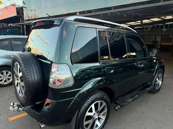 MITSUBISHI-PAJERO TR4-2.0 4X2 16V 140CV FLEX 4P AUTOMÁTICO MITSUBISHI-PAJERO TR4-2012