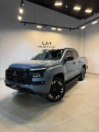 MITSUBISHI TRITON 2.4 BITURBO DIESEL CD GLS 4X4 AUTOMÁTICO
