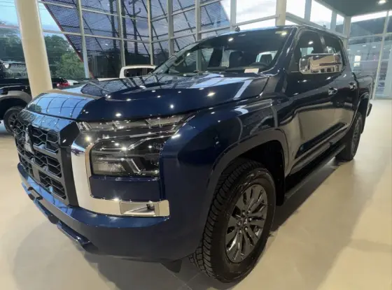 MITSUBISHI TRITON 2.4 BITURBO DIESEL CD HPE-S 4X4 AUTOMÁTICO MITSUBISHI TRITON 2.4 BITURBO DIESEL CD HPE-S 4X4 AUTOMÁTICO
