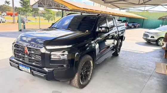 MITSUBISHI TRITON 2.4 BITURBO DIESEL CD KATANA 4X4 AUTOMÁTICO