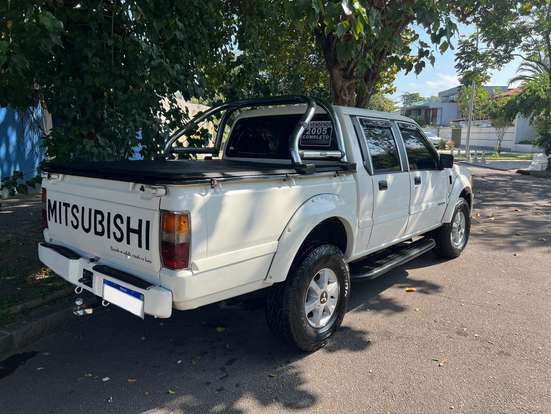 MITSUBISHI-L200-2.5 GLS 4X4 CD 8V TURBO DIESEL 4P MANUAL MITSUBISHI-L200-2005