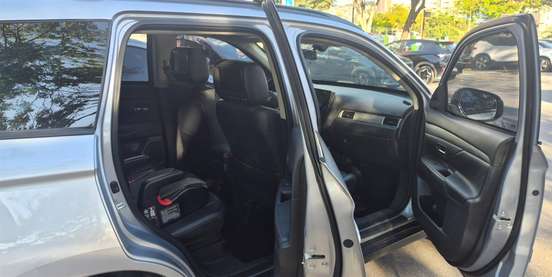 MITSUBISHI-OUTLANDER-2.0 16V GASOLINA 4P AUTOMÁTICO MITSUBISHI-OUTLANDER-2014