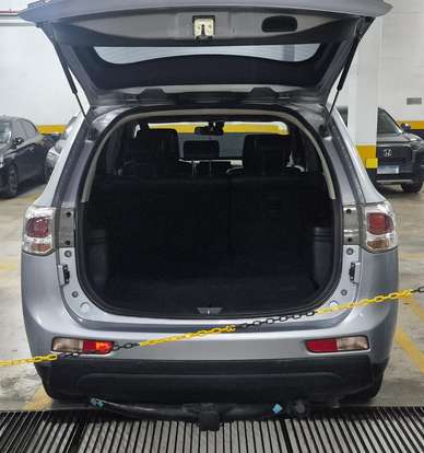 MITSUBISHI-OUTLANDER-2.0 16V GASOLINA 4P AUTOMÁTICO MITSUBISHI-OUTLANDER-2014