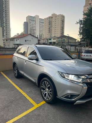 MITSUBISHI-OUTLANDER-2015