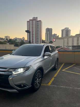 MITSUBISHI-OUTLANDER-2015