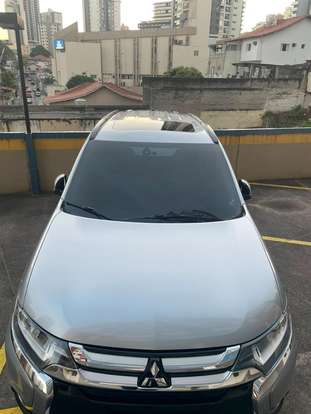 MITSUBISHI-OUTLANDER-2015