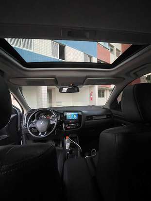 MITSUBISHI-OUTLANDER-2015