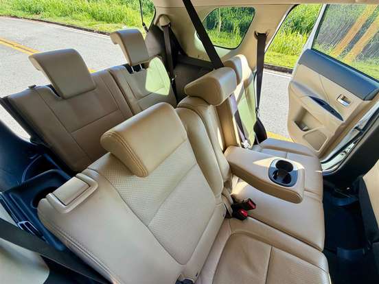 MITSUBISHI-OUTLANDER-2016
