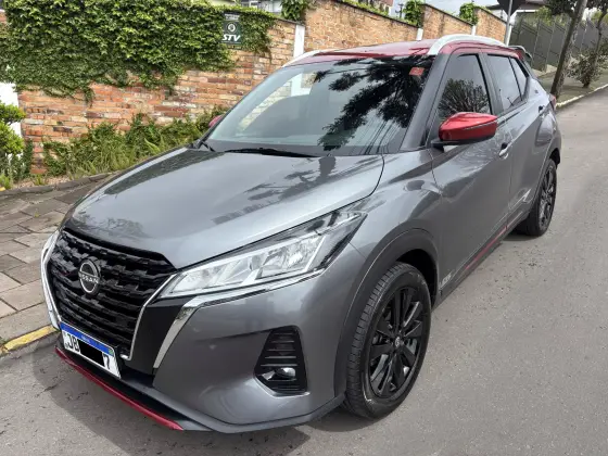 NISSAN KICKS 1.6 16V FLEXSTART XPLAY XTRONIC NISSAN KICKS 1.6 16V FLEXSTART XPLAY XTRONIC