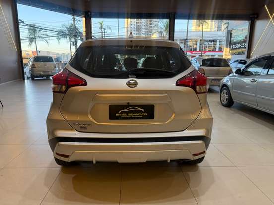 NISSAN-KICKS-2021