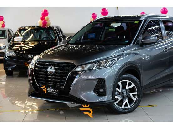 NISSAN-KICKS-2023