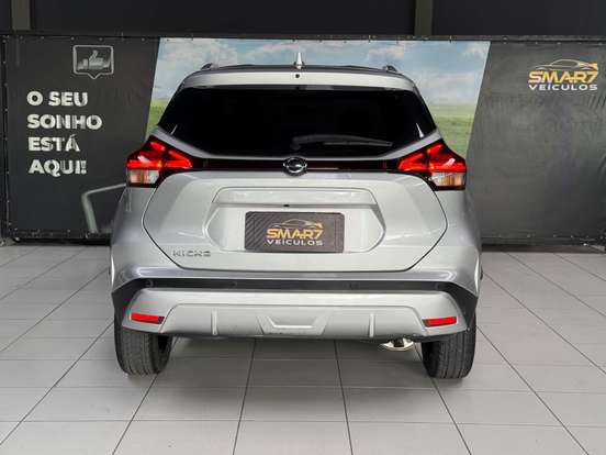 NISSAN-KICKS-2022