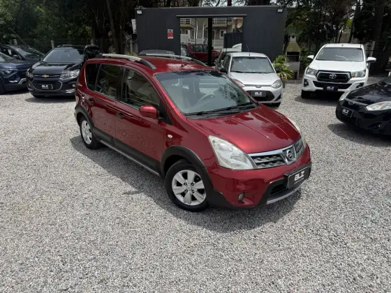 NISSAN LIVINA 1.8 SL X-GEAR 16V FLEX 4P AUTOMÁTICO NISSAN LIVINA 1.8 SL X-GEAR 16V FLEX 4P AUTOMÁTICO